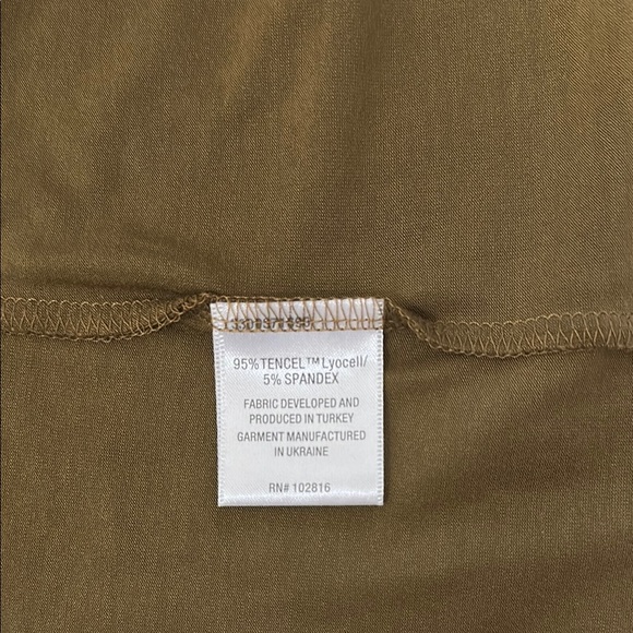 Garnet Hill Tan Tencel Relaxed Pleated Top small - Picture 7 of 9